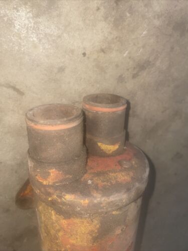 International IH 1066 tractor diesel engine motor oil cooler assembly