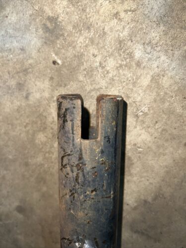 IH International 1586 Tractor Steering Column Shaft