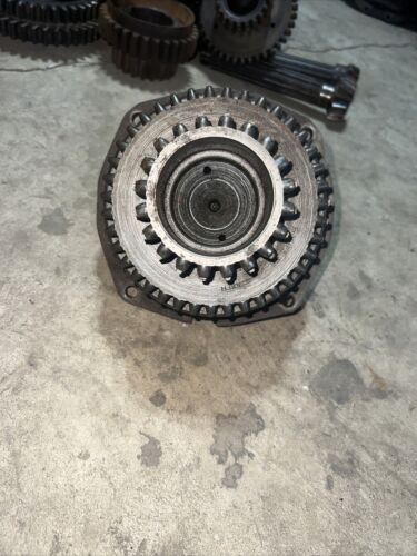 NEW TRANS DRIVE GEAR w/ HOUSING FOR INTERNATIONAL SUPER MTA 361288R4