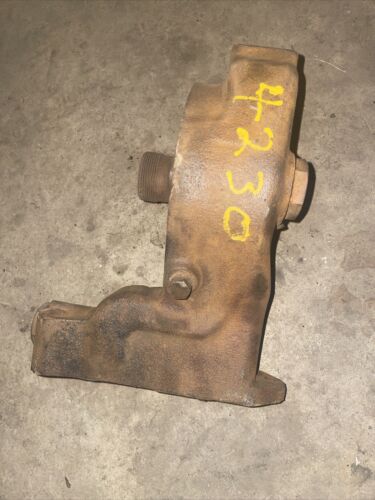 Oil Filter Housing Body AR76582 John Deere Tractor R62110 R50382 R54561 R59483