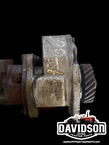 Farmall IH 300 350 tractor Good hydraulic pump assembly w/ drive gear
