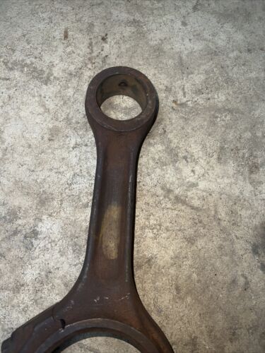 INTERNATIONAL DT414,DT436,DT466 USED TRACTOR CONNECTING ROD 688922C1