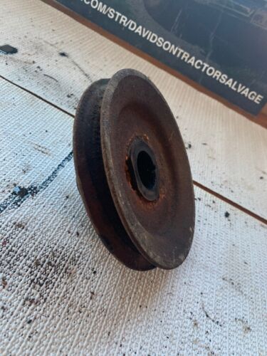 Farmall H HV tractor IH engine main front motor crank pulley
