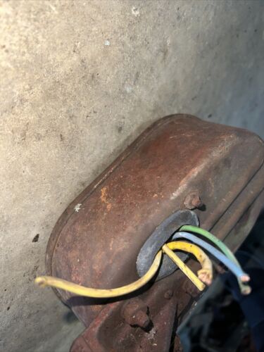 McCormick W9 WD9 Standard Wheetland Tractor Amp Box W/bracket Antique Tractor