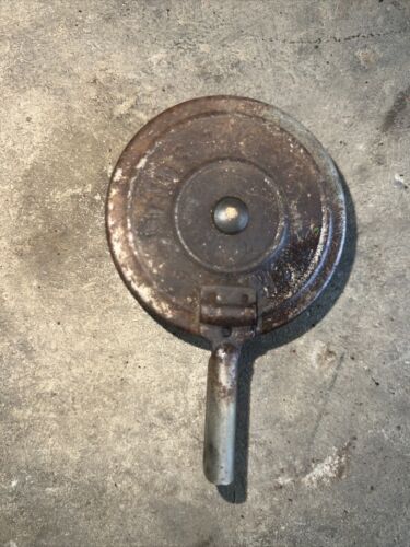 IHC Farmall A B C H M Supers 300 350 400 450 240 340 Radiator Cap