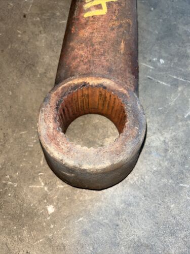 International 434 444 B414 tractor lift arm IH 3044375R1