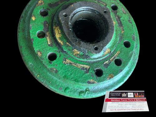 John Deere B heavy duty front hub B2379R Antique Tractor