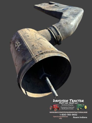 IH International 454 Tractor Air Cleaner Assembly