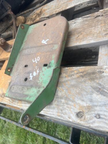 JD JOHN DEERE 40,420,430 R H RUNNINGBOARD, FOOTBOARD, STEP, FOOT REST