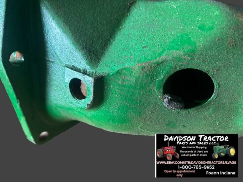 D2966R John Deere D Upper Water Pipe Fanshaft Mount Fits SN 143,800 and up Nice!