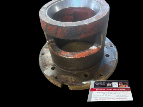 1962 Farmall IH 560 Diesel Tractor Right Bull Pinion Shaft Carrier Housing Cage