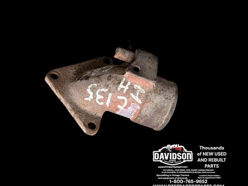 International Farmall 404 424 340 140 240  C-135 Elbow-water Outlet 367679R1