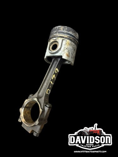 International D179 IH 484 Connecting Rod W/Piston Antique Tractor