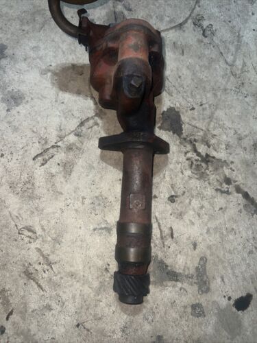 FARMALL 300 ENGINE OIL PUMP Antique Tractor