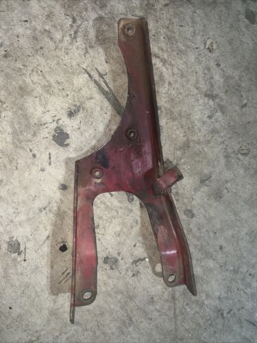 International IH Farmall 806 Tractor Air Cleaner Support Bracket