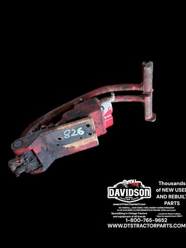 IH Farmall 826 Good Working Brake Valve Assembly W/mounting Bracket And Pedals