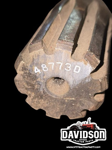 USED BALL PINION & BRAKE SHAFT FOR IH FARMALL M MV TRACTOR 48773D