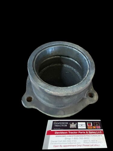 1959 John Deere 630 Tractor Differential Cover Cap A5520R