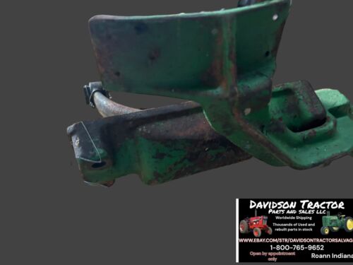 USED B171R & B172R John Deere Unstyled B Tractor Fork & Clutch Collar Assembly