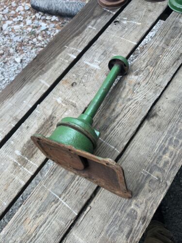 JOHN DEERE B CRANKCASE BREATHER B1841R