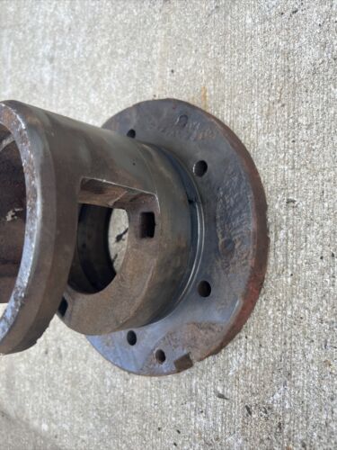 International Harvester/Farmall Housing SUPER H Tractor (358058R1)