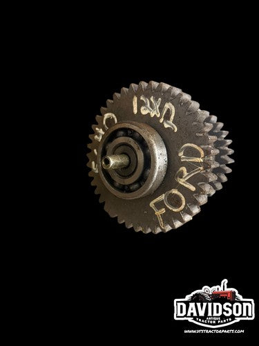 Ford 5640 Transmission Shaft W/Gear Antique Tractor