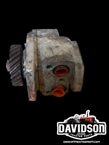 Farmall IH 300 350 tractor Good hydraulic pump assembly w/ drive gear