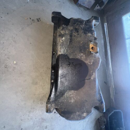 Used Engine Oil Pan with Filler Tube fits Case IH 895 4230 fits International