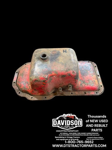 IHC Farmall H Oil Pan Antique Tractor Nice One!