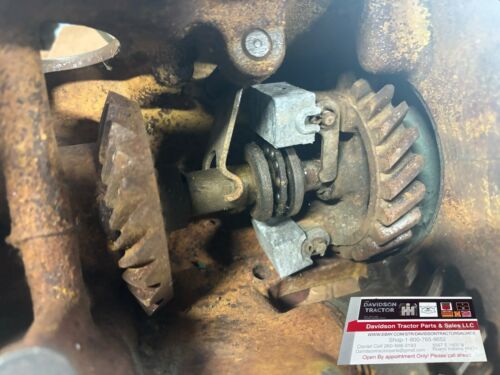 1955 John Deere 50 Farm Tractor  B3000R govenor For Parts
