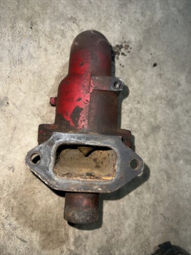 8313DA Thermostat Housing Gas W9 McCormick IHC Antique Tractor