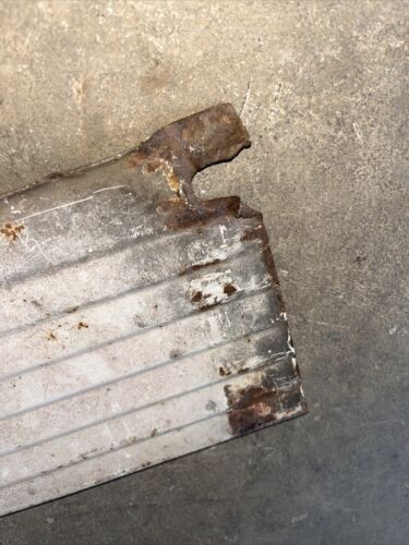 IH FARMALL 560 TRACTOR RIGHT ENGINE SIDE PANEL