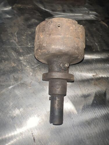 IHC Farmall 353898R1 Parts Distributor