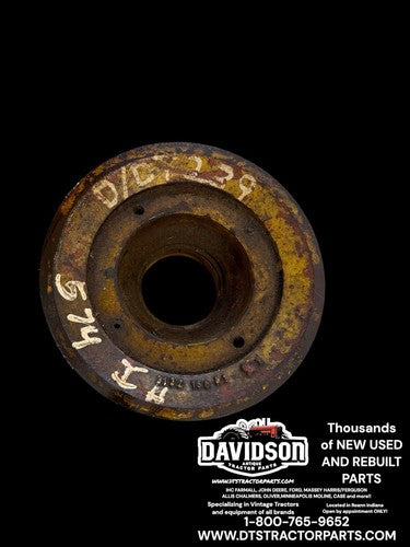 International 544 574 Diesel D-239 DT239 Crankshaft Pulley 3132156R1
