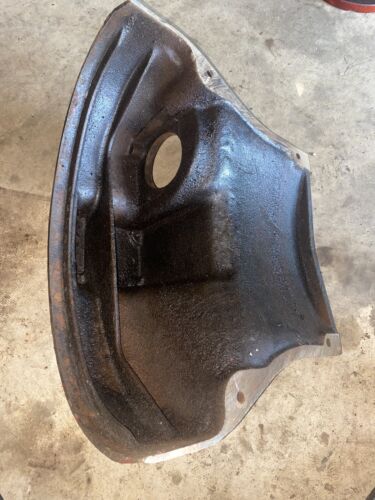 IHC Farmall W6 Bellhousing Cover