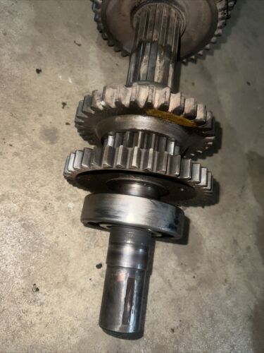 McCormick W6 WD6 Farmall Transmission/Pinion Shaft And Gear Assembly 57271-DC