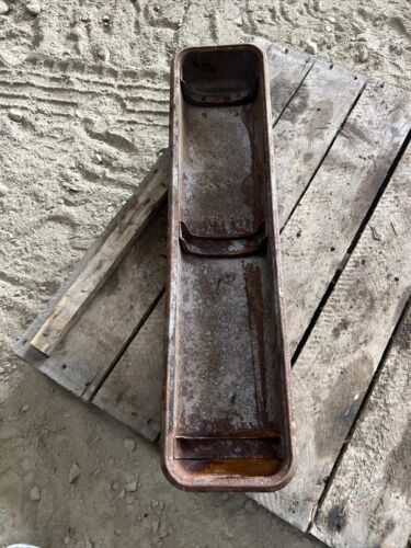 Farmall MD 400 Diesel Valve Cover Antique Tractor