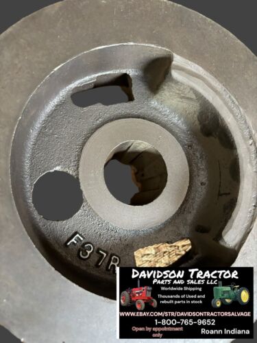 JOHN DEERE Used F37R Unstyled G TRACTOR CLUTCH DRIVER