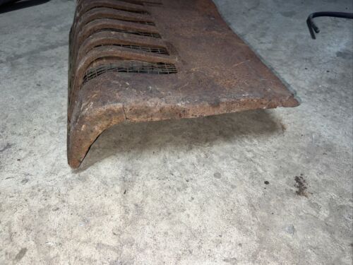 JOHN DEERE B GRILL GRILLE WITH SCREEN LEFT HAND ORIGINAL