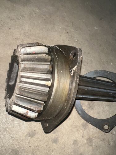 57270-DA IHC Farmall M Main Transmission Shaft/Pinion Antique Tractor