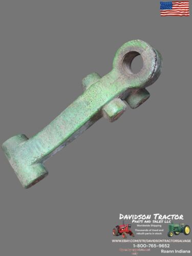 R33768R John Deere 4020 Light Bracket Antique Tractor