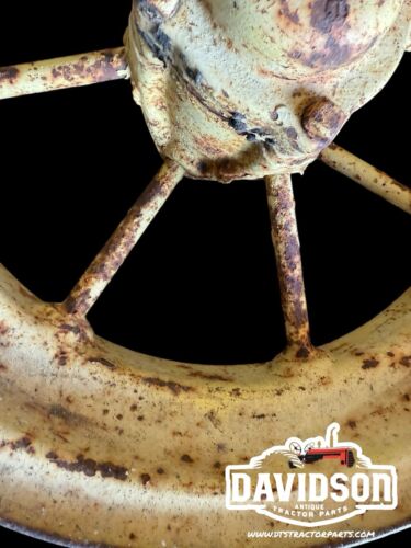 John Deere 4x16 Round Spoked Implement Rim 4 Bolt Hub Cap Antique Tractor