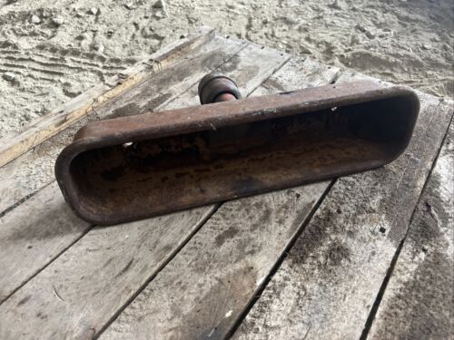 Farmall A B C 100 130 200 230 Valve cover W/Cap Antique tractor