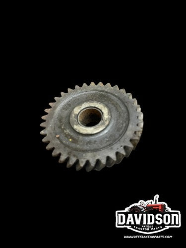 Used Transmisson Idle Gear fits White 2-44 fits Oliver 550 1E1035 162129A ES1035