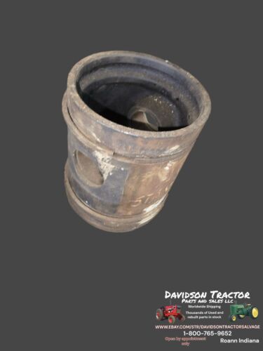 John Deere Unstyled B STD Piston B1772R Antique Tractor