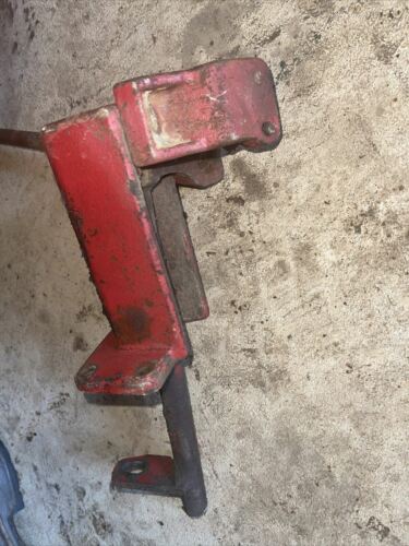 Farmall International 856 Hydraulic Lever