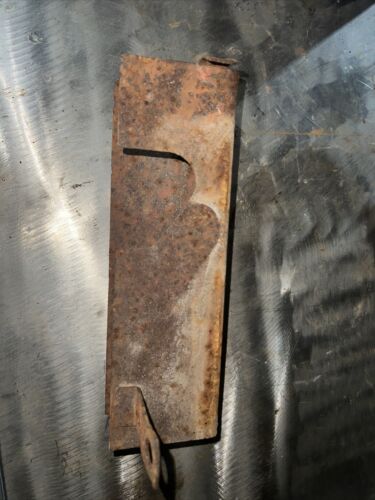 Farmall 400 450 IH tractor hydraulic line cover panel