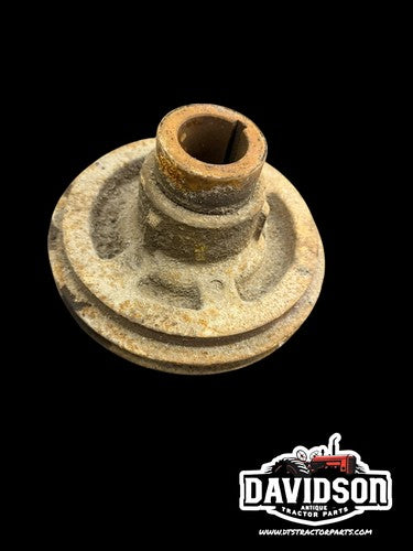 International Farmall 504 Utility Crankshaft Pulley Antique Tractor