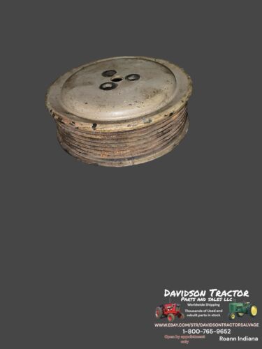 John Deere 4045 Pulley R121038