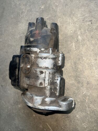 McCormick WD9 WD6 MD 400 Diesel Magneto Antique Tractor  Left Hand Rotation